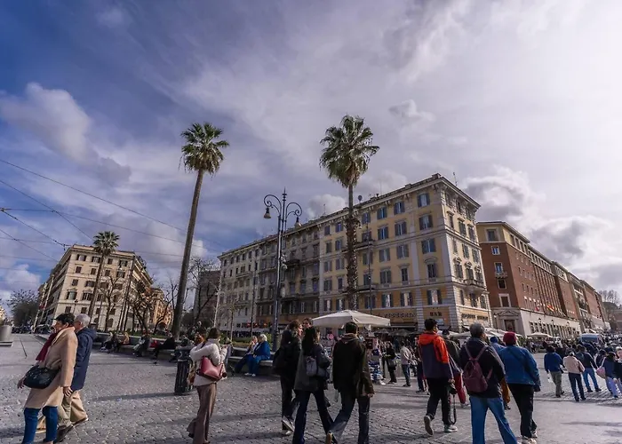 Casa Mauke | In Front Vatican